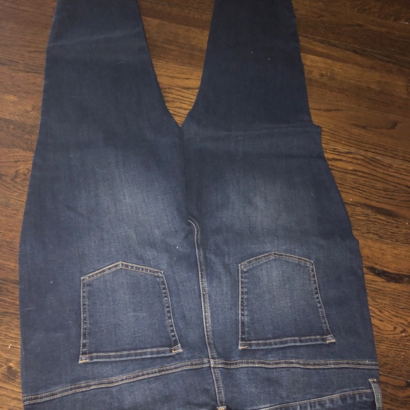 Cropped jeans. 22. - Picture 3 of 3